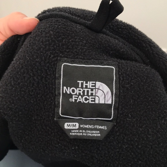 Black north face jacket PRICE NEGOTIABLE!!🥰 - Picture 7 of 8